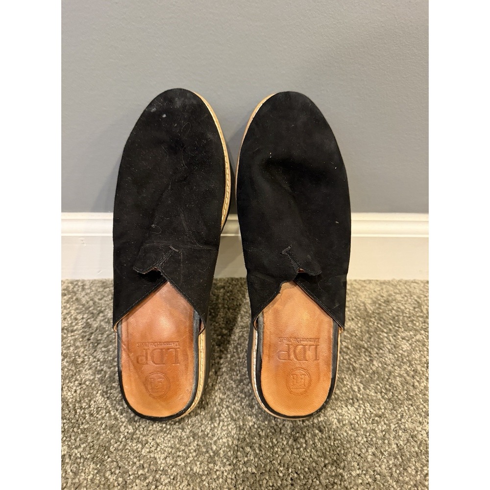 L'Amour des Pieds Women's Catiana Suede Wedge Slide Sandals In Black Size 7.5
